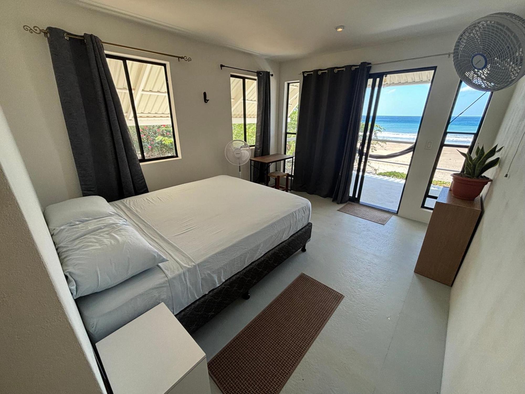 Stella Mar Oceanfront Hotel Попойо Экстерьер фото