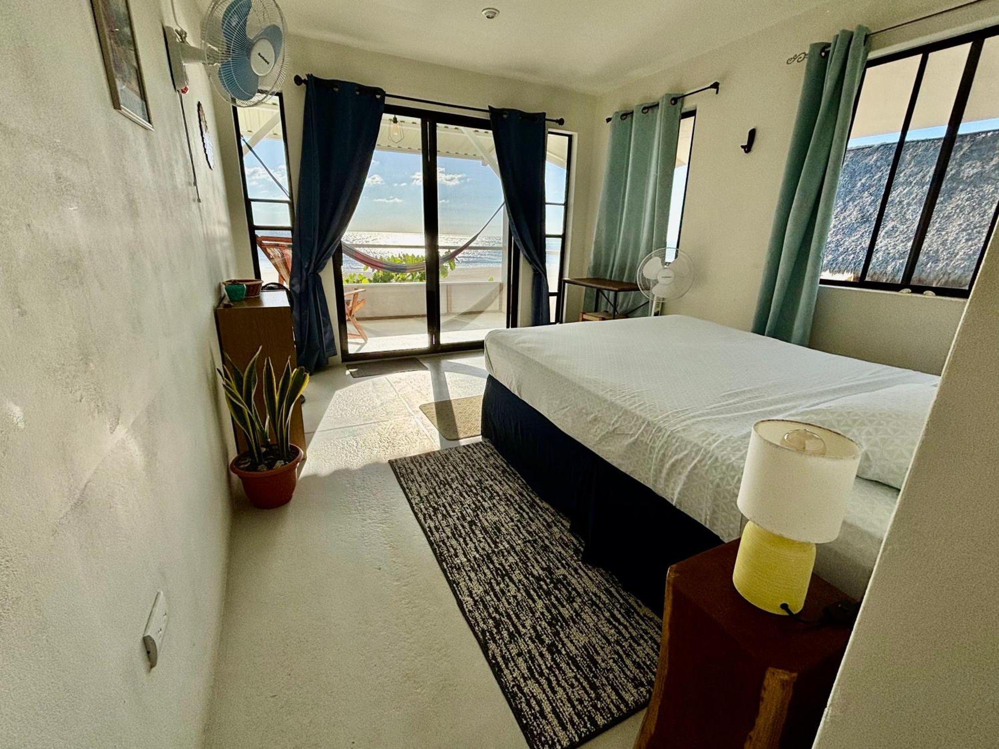 Stella Mar Oceanfront Hotel Попойо Экстерьер фото